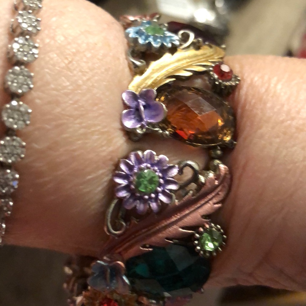 Bangle multi rhinestone bracelet